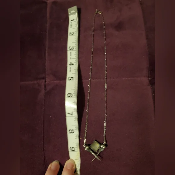 The afterlife tomb hummingbird skulls and labradorite necklace bloodmilk - Picture 3 of 4